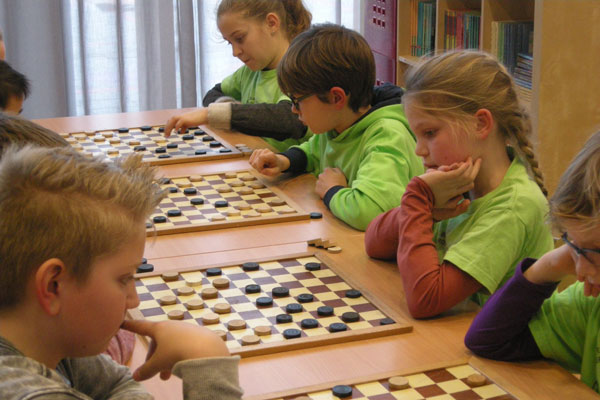 schooldammen4